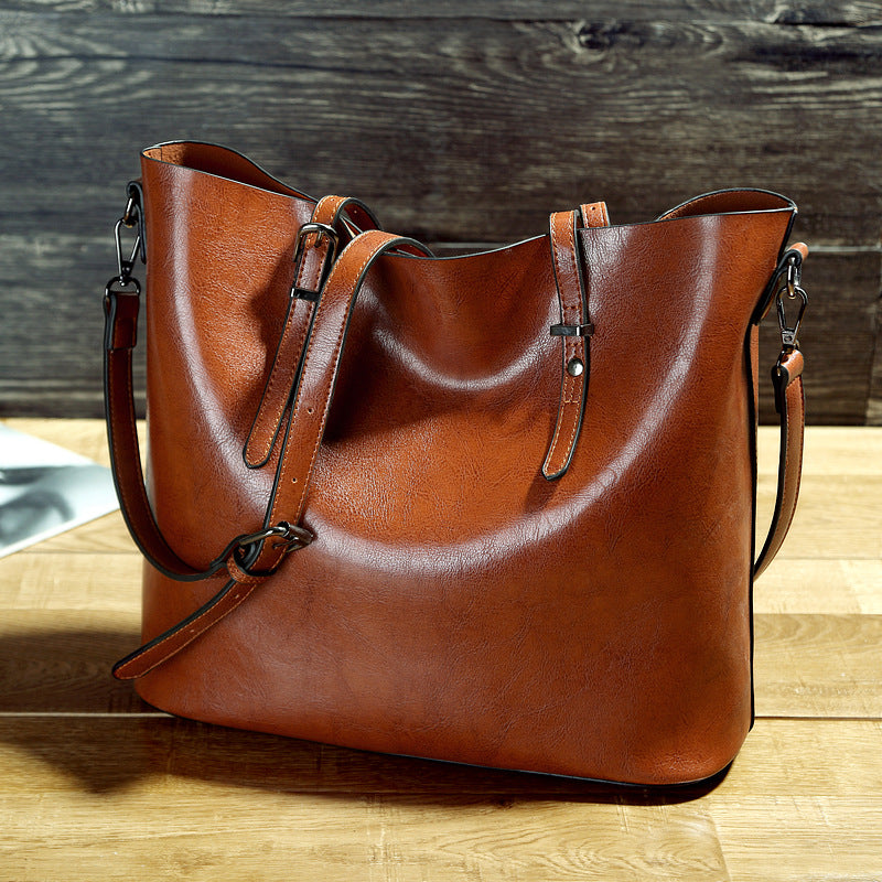 
The Verona — Oil-wax texture, built to age well.