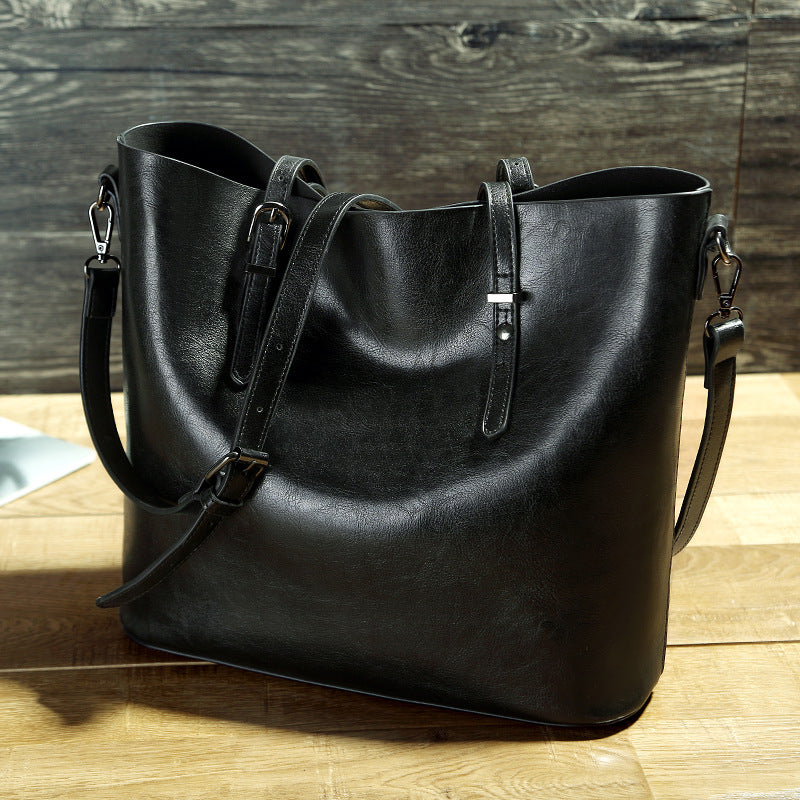 
The Verona — Oil-wax texture, built to age well.