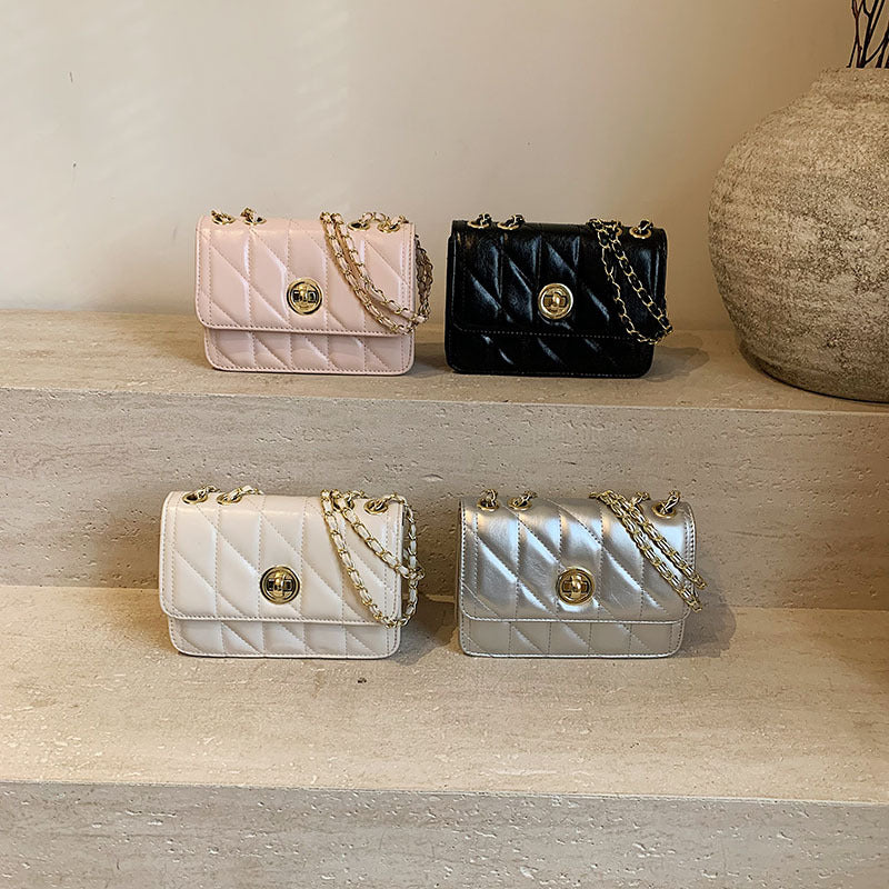 
The Antibes — A chain strap for the days in between.