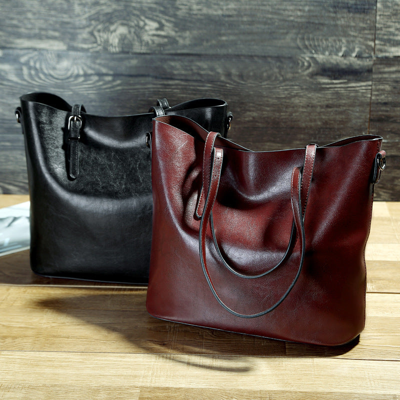 
The Verona — Oil-wax texture, built to age well.