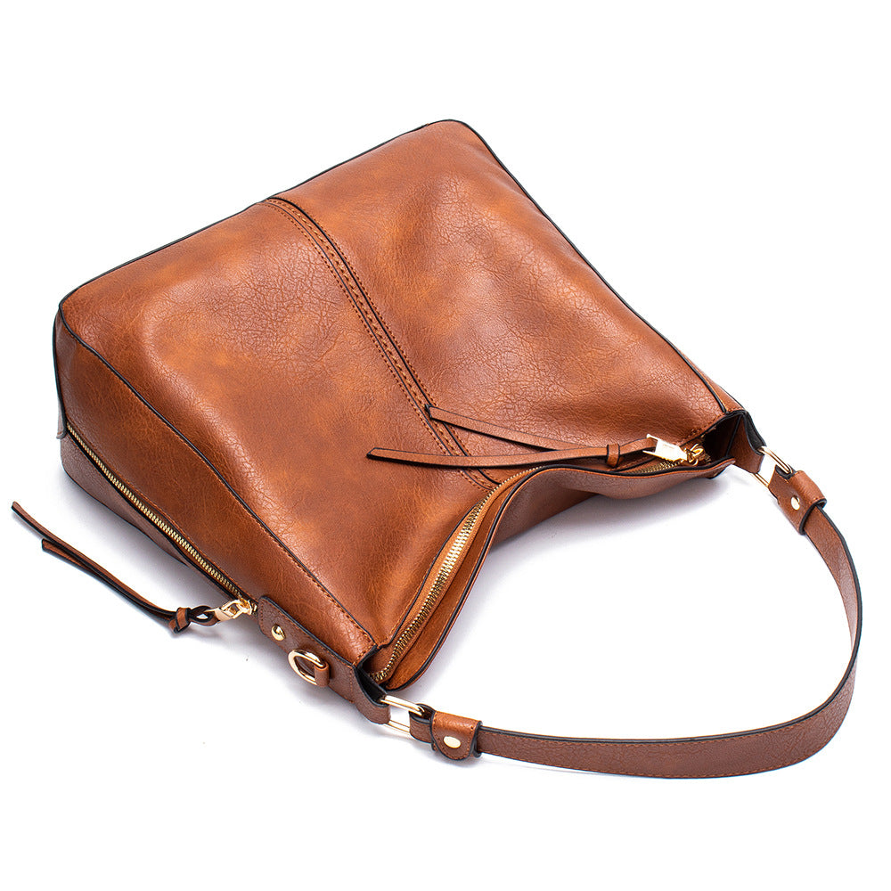 
The Sorrento — Soft-structure ease for the everyday commute.