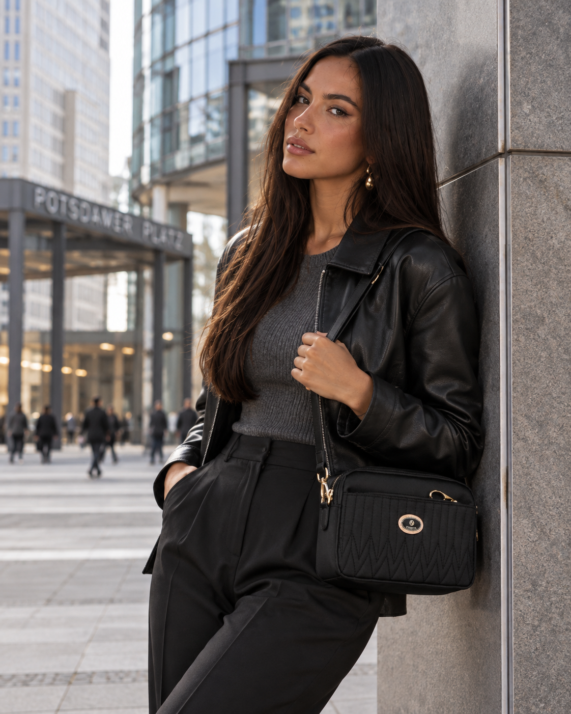 
The Menton Black handbag with Valera at Potsdamer Platz in Berlin.